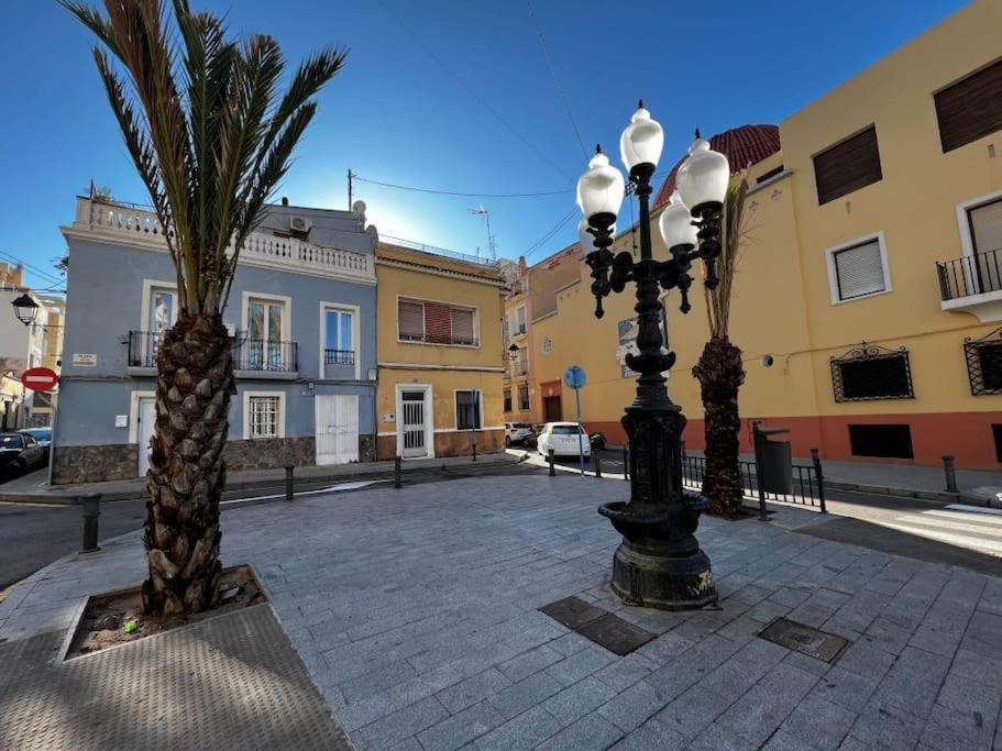 Great Apartment Close To Plaza De Torres Alicante Exterior foto